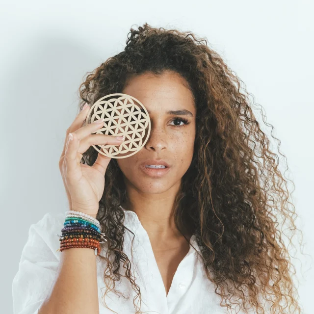 PIERRES NATURELLES
Tu aimes les bijoux en pierres naturelles ?
Et si cette passion pouvait devenir une source de revenus ?
Des bijoux en jade, quartz, améthyste, sodalite, nacre !
Ces pierres ont des vertus apaisantes, énergisantes, réconfortantes. 
Si tu t’intéresses à la lithothérapie, contactes-nous ! Il y a forcément une place pour toi chez @_alianature_ !
#alianature #jesuusalianature #alianaturerecrute #pierresnaturelles #lithotherapie #lithotérapie #bijouxpierresnaturelles #venteadomicile #venteàdomicile #venteadomicilebijoux