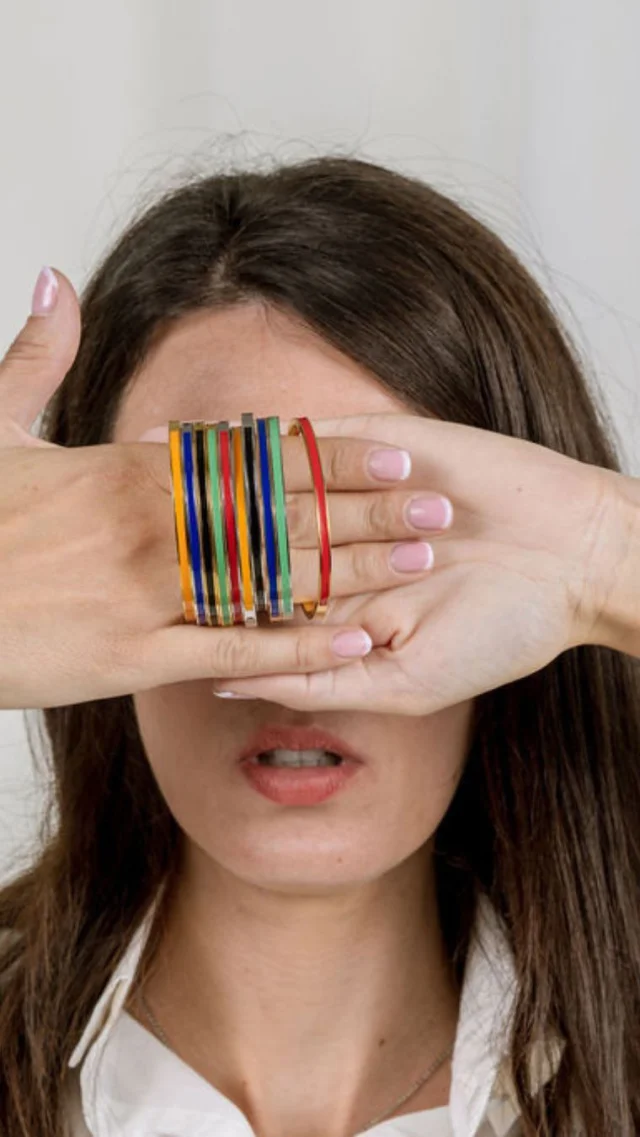 NOUVEAUTÉS 🤩
Le printemps annonce l’arrivée des beaux jours et des nouveautés ! 
Colorées comme notre collection de bijoux JAVA…
Enveloppantes, comme nos nouveautés beauté, en particulier nos sérums hyper efficaces à l’action ciblée.
Scintillantes, comme@notre huile corps et cheveux pailletée ✨ 
Réconfortantes, comme nos nouveaux thés et nouvelles tasses…
Et enfin pratiques, comme notre collection de vaisselle au look élégant en plexi acrylique, parfaite pour vos pique-nique 🧺 
En résumé, cette saison s’annonce… merveilleuse !
Pour découvrir toutes nos nouveautés, prends rendez-vous avec l’alia preneur le + proche de chez toi 🫶🏻
#alianature #alianaturerecrute #jesuisalianature #aliapreneur #venteadomicile